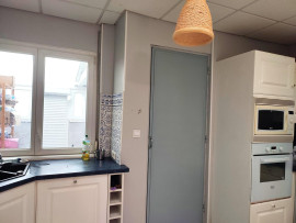 
                                                                                        Colocation
                                                                                         Colocation - chambres 14m² renouvelées 420€ CC