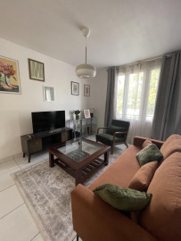 
                                                                                        Colocation
                                                                                         Colocation dans bel appartement avec parking