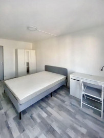 
                                                                                        Location
                                                                                         Colocation dans un appartement refait à neuf