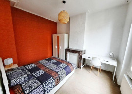 
                                                                                        Colocation
                                                                                         Colocation de 3 chambres