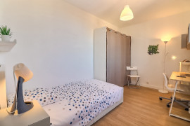 
                                                                                        Location
                                                                                         Colocation de 3 Chambres  à Nîmes Centre Ville