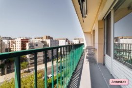 
                                                                                        Colocation
                                                                                         Colocation de 3 chambres dans cet appartement lumineux avec balcon entièrement meublé et rénové à Villeurbanne