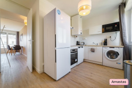 
                                                                                        Colocation
                                                                                         Colocation de 3 chambres dans cet appartement lumineux avec balcon entièrement meublé et rénové à Villeurbanne