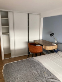 
                                                                                        Colocation
                                                                                         Colocation de 3 chambres dans un appartement entièrement meublé et rénové à Lyon 3