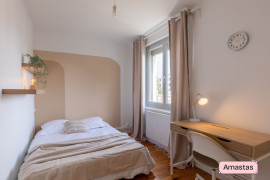 
                                                                                        Colocation
                                                                                         COLOCATION DE 3 CHAMBRES SUR LYON 8 - 469319