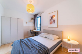 
                                                                                        Colocation
                                                                                         COLOCATION DE 5 CHAMBRES SUR LYON 3 - 669568