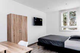 
                                                                                        Location
                                                                                         Colocation de standing