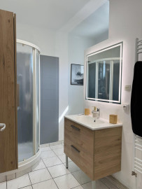 
                                                                                        Colocation
                                                                                         Colocation d'une chambre dans une maison de 75M2