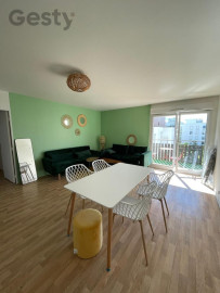 
                                                                                        Colocation
                                                                                         1 chambre dans colocation Beauregard