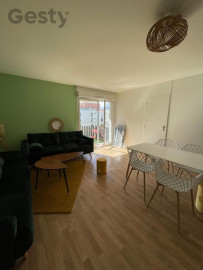 
                                                                                        Colocation
                                                                                         1 chambre dans colocation Beauregard