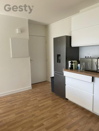 
                                                                                        Colocation
                                                                                         1 chambre dans colocation Beauregard