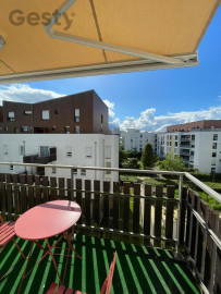 
                                                                                        Colocation
                                                                                         1 chambre dans colocation Beauregard