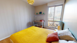 
                                                                                        Colocation
                                                                                         COLOCATION MEUBLÉE 4 CHAMBRES – 82 m²