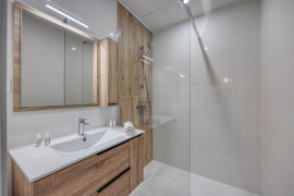 
                                                                                        Vente
                                                                                         Colocation supérieure, rénové, balcon, rentabilité