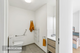 
                                                                                        Colocation
                                                                                         Chambre en colocation - Douche privative