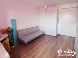 
                                                                                        Vente
                                                                                         Colomiers- T3- climatisé - terrasse - parking ssol