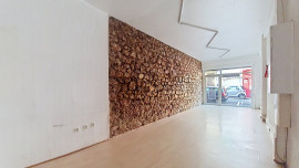 
                                                                                        Location
                                                                                         Commerce/Bureau  - Commerce - Bail Commercial  - Studio  - 58.68 m²