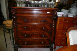 
                                                                        Meuble
                                                                         Commode anglaise