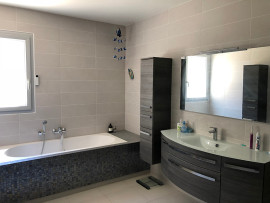 
                                                                                        Vente
                                                                                         Contemporary house designed in the Périgord Noir