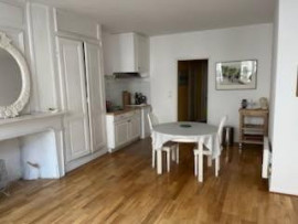 
                                                                                        Location
                                                                                         Coquet, agréable appartement, 42m2, Vieux Lille