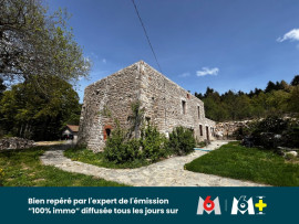 
                                                                                        Vente
                                                                                         Corps de ferme isolé à rénover