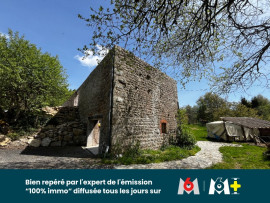 
                                                                                        Vente
                                                                                         Corps de ferme isolé à rénover