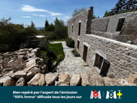 
                                                                                        Vente
                                                                                         Corps de ferme isolé à rénover