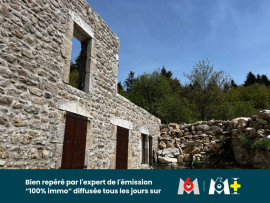 
                                                                                        Vente
                                                                                         Corps de ferme isolé à rénover