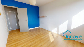 
                                                                                        Vente
                                                                                         COTE PAVEE - Grand T2 avec extérieur