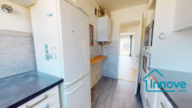 
                                                                                        Vente
                                                                                         COTE PAVEE - T4 traversant avec grand balcon et box