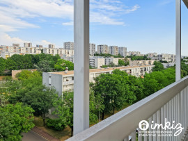 
                                                                                        Vente
                                                                                         Créteil 2 pièces dernier étage balcon parking