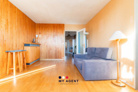 
                                                                                        Vente
                                                                                         Croix de Chavaux à 2 min – 93 m² lumineux