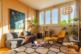 
                                                                                        Vente
                                                                                         Croix de Chavaux à 2 min – 93 m² lumineux