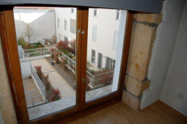 
                                                                                        Location
                                                                                         Croix Rousse T2 bis