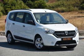 
                                                                                        Voiture
                                                                                         Dacia Lodgy 1.3 TCE 130ch Essentiel 7 places- 31 545 km
