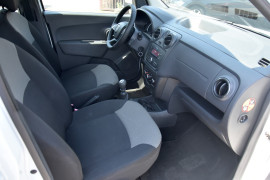 
                                                                                        Voiture
                                                                                         Dacia Lodgy 1.3 TCE 130ch Essentiel 7 places- 31 545 km
