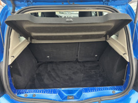 
                                                                                        Voiture
                                                                                         DACIA SANDERO - 1.5 dCi 90 CV PRESTIGE - 5 CV
