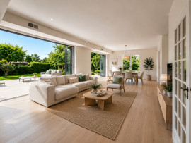 
                                                                                        Vente
                                                                                         DARDILLY LE HAUT – PROPRIÉTÉ DE CARACTÈRE AVEC VUE PANORAMIQUE SUR LYON