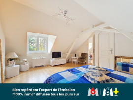 
                                                                                        Vente
                                                                                         Demeure - 245m2 - Garage- Caves- Dépendance