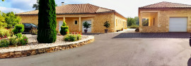 
                                                                                        Vente
                                                                                         DEMEURE DE STANDING EN PERIGORD NOIR 1 ha