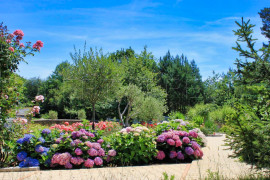 
                                                                                        Vente
                                                                                         DEMEURE DE STANDING EN PERIGORD NOIR 1 ha