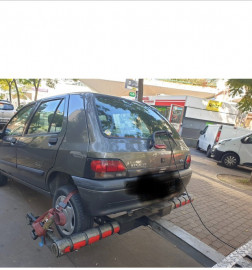 
                                                                                        Utilitaire
                                                                                         dépanneuse Isuzu p75