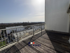 
                                                                                        Vente
                                                                                         Dernier étage - Vue sur toute la ville et océan