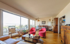 
                                                                                        Vente
                                                                                         Dernier étage - Vue sur toute la ville et océan