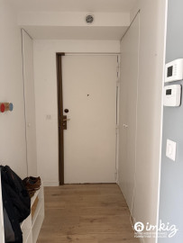 
                                                                                        Vente
                                                                                         Dernier étage – 4 chambres – Résidence familiale
