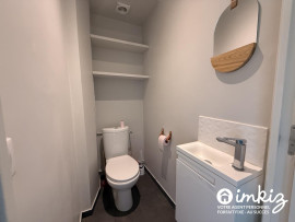 
                                                                                        Vente
                                                                                         Dernier étage – 4 chambres – Résidence familiale