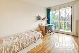 
                                                                                        Vente
                                                                                         Dernier étage avec ascenseur - 126m²