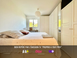 Vente
Dernier étage avec terrasse et aperçu mer
