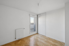 Vente
Dernier étage familial 4 pièces avec terrasse !