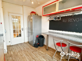 Vente
dernier étage T5 ,4chs avec balcons et Vue